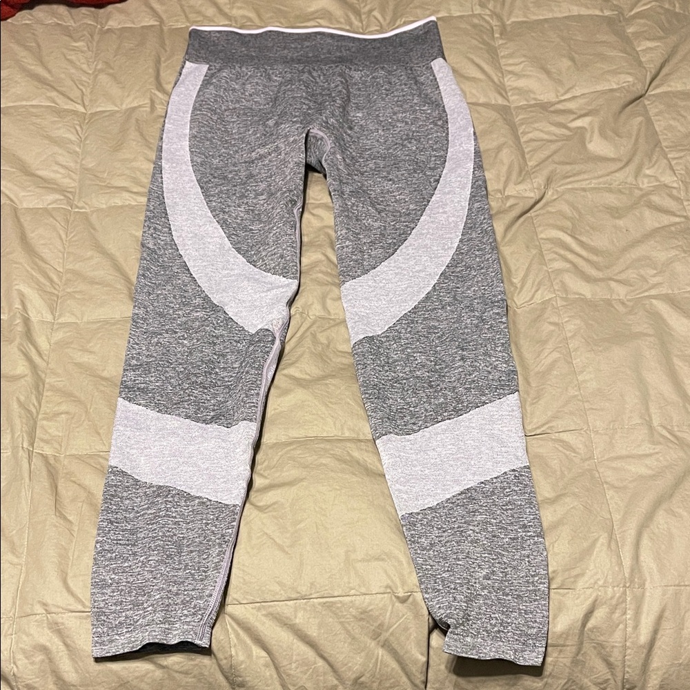 Victorias Secret Pink seamless Gray & Lavender Leggings